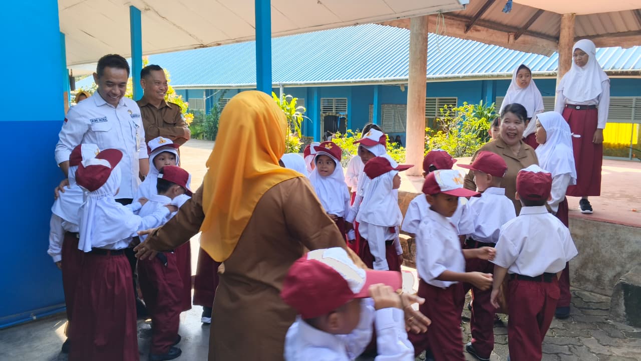 BPMP Kepri Bersama Sekolah dan Masyarakat Bergerak Cegah Anak Putus Sekolah di Hari Pertama MPLS