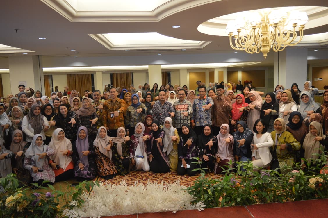 Kemendikdasmen Tutup Bimtek Digitalisasi Pembelajaran Regional Batam, Dorong PAUD Adaptif Teknologi