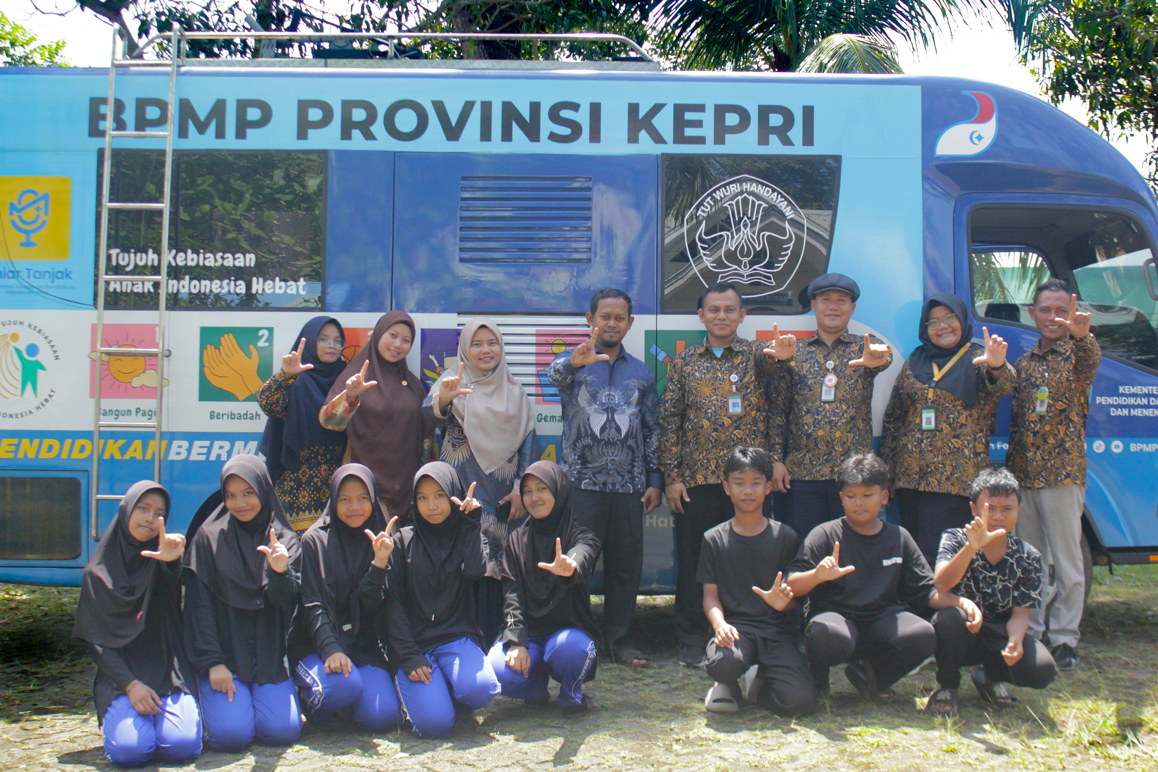 BPMP Kepri Dorong Gerakan Literasi Lewat Ekspedisi ke MTS Madani Tebu Ireng