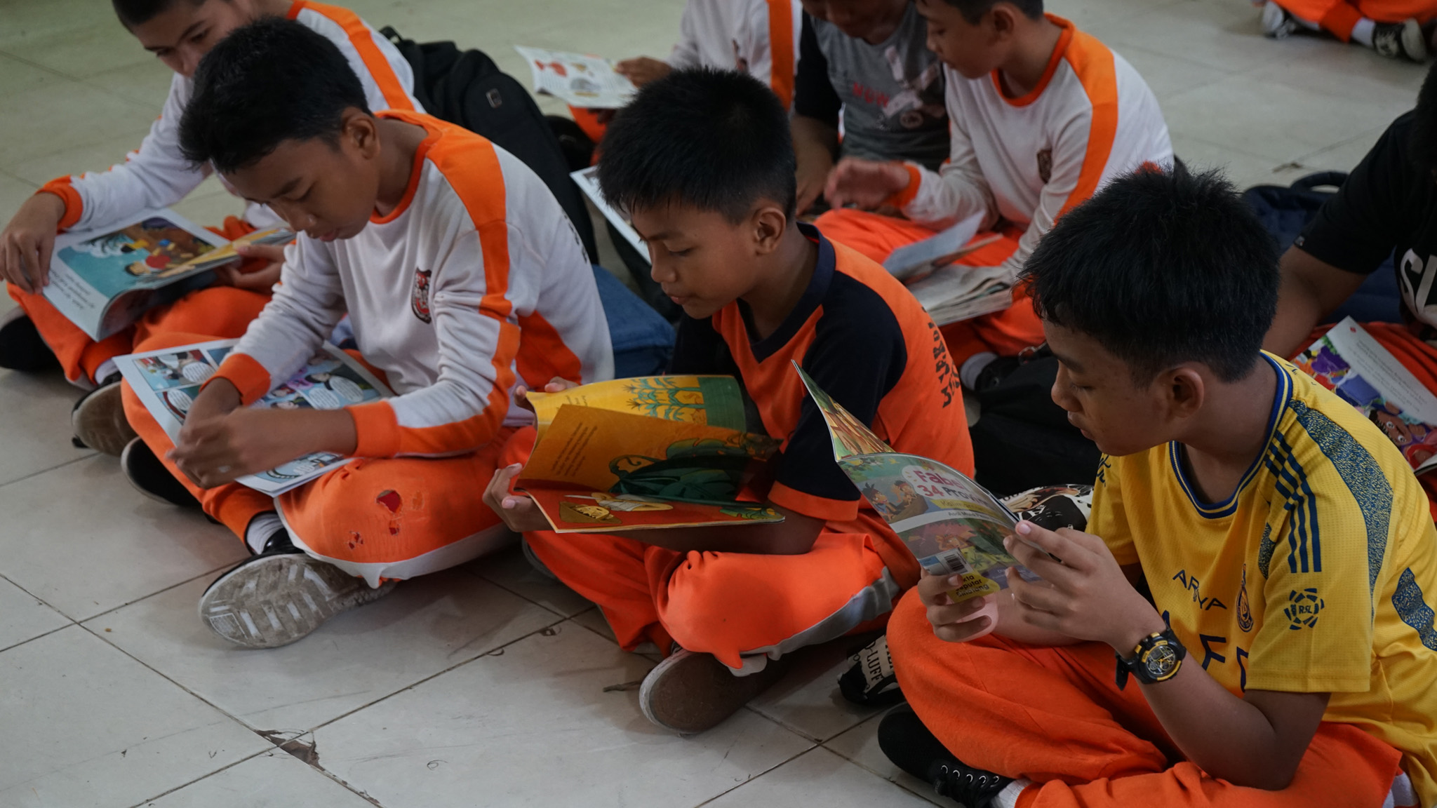 BPMP Kepri Gelar Kunjungan Ekspedisi dan Hibah Buku di Dua Sekolah Dasar di Bukit Bestari