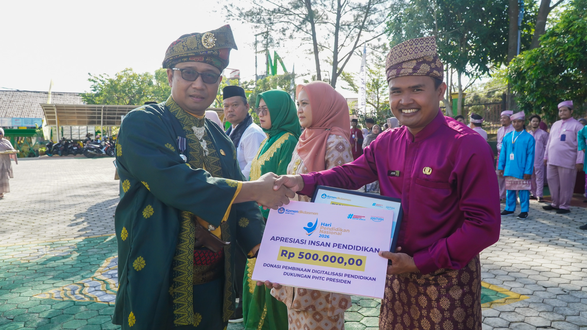 SMA Negeri 1 Bintan Pesisir Raih Penghargaan Sekolah Teladan Digital pada Ajang Apresiasi Konektivitas Digital 2026