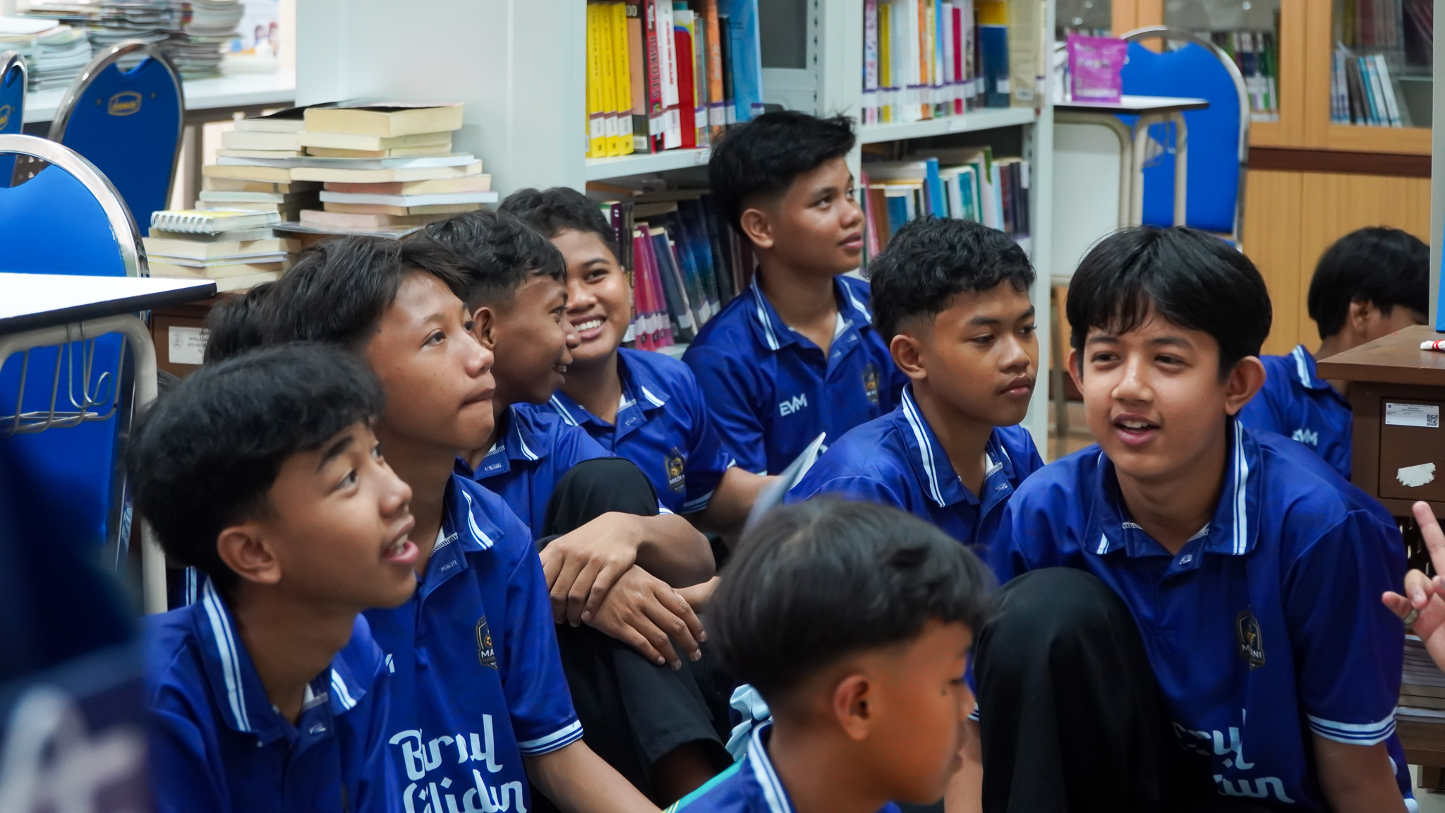 Siswa MTs Madani Tebu Ireng Antusias Kunjungi Perpustakaan Balai Penjaminan Mutu Pendidikan Provinsi Kepulauan Riau