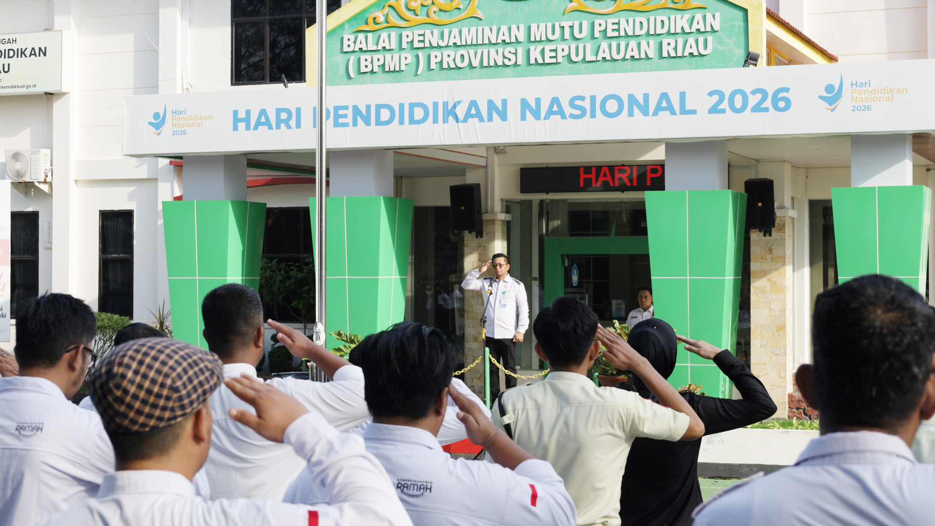 Genjot Efisiensi dan Akuntabilitas, Kepala BPMP Kepri Deadline Laporan Kerja Maksimal 5 Hari